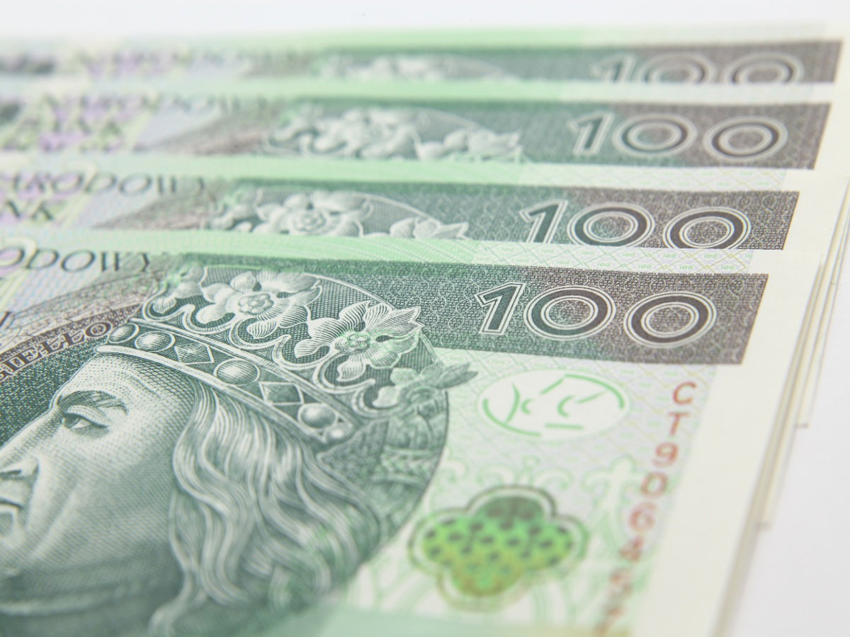 Możesz dostać 300 zł od państwa. Nie musisz nawet składać wniosku