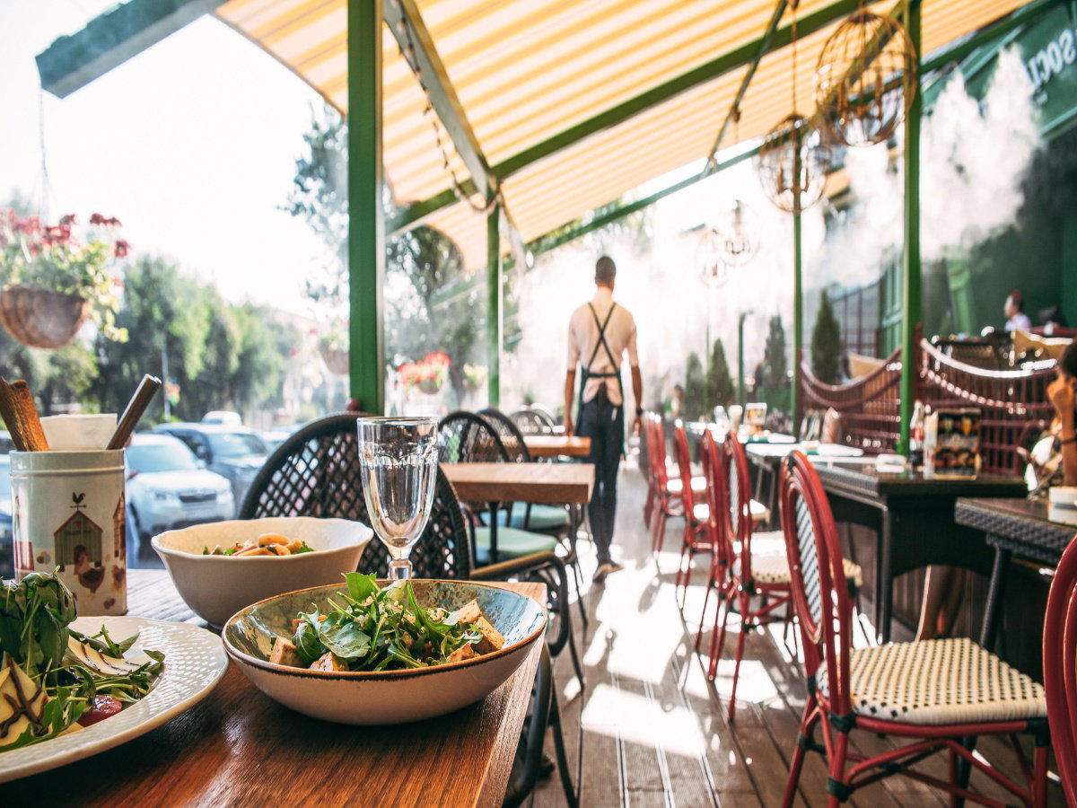 Sanepid skontrolował restauracje nad morzem. Posypały się mandaty