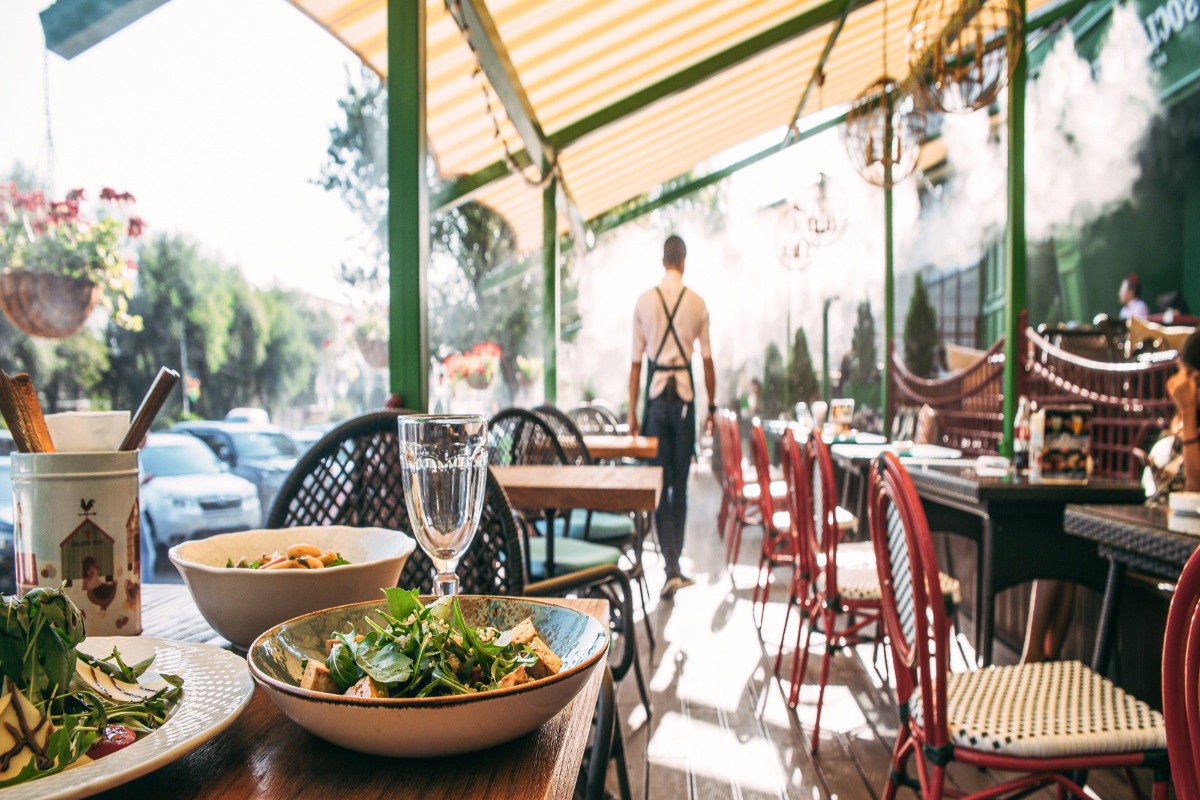 Sanepid skontrolował restauracje nad morzem. Posypały się mandaty