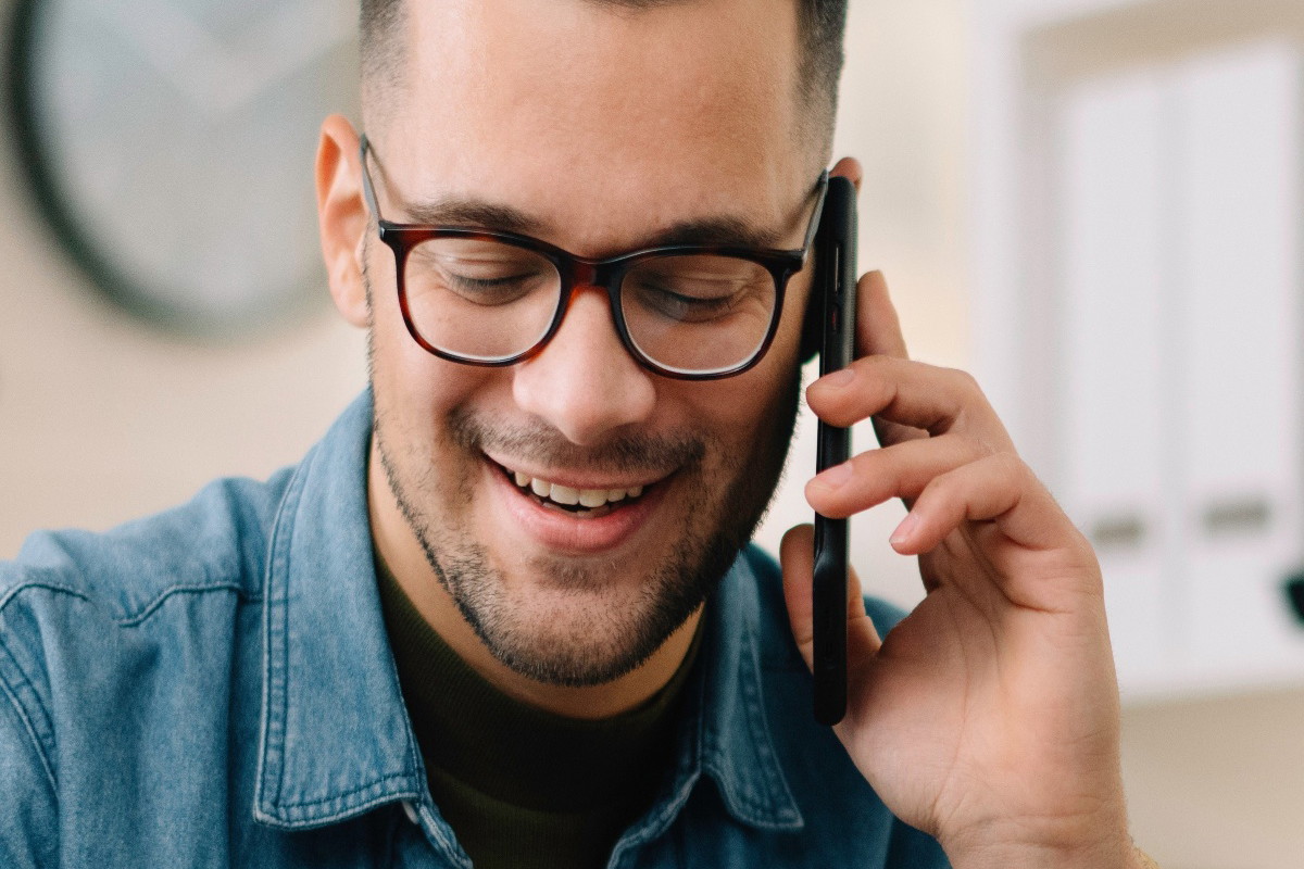 Mówisz tak, odbierając telefon? Może cię to wpędzić w kłopoty