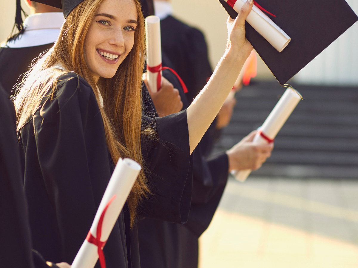 Skąd wziąć pieniądze na studia? Dodatki dla studentów w 2024/2025 roku