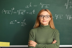 Mają urlop a i tak pracują. Nauczyciele często nie mają innego wyjścia