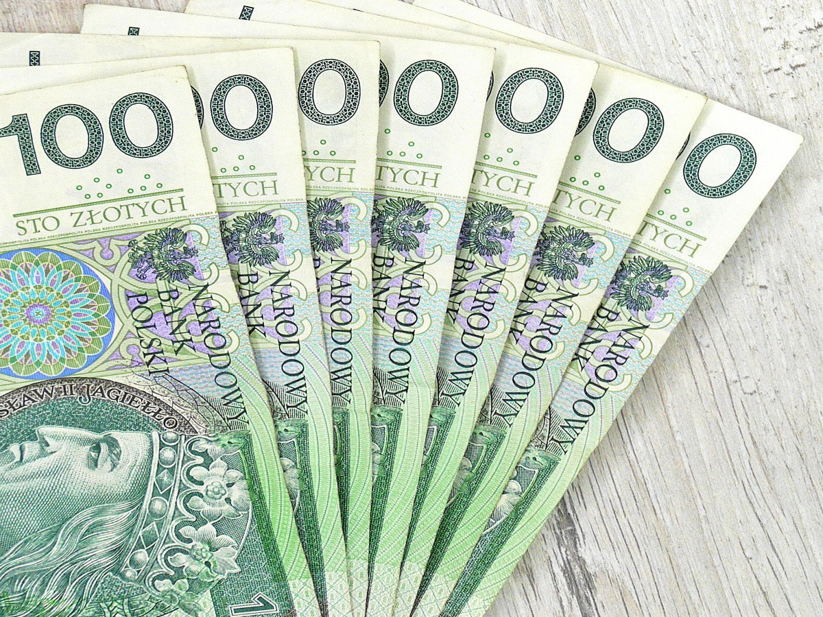 ZUS wypłaca ponad 600 zł bez względu na wiek. Wystarczy spełnić jeden warunek