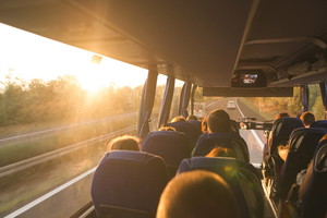 Obowiązkowe wycieczki dla uczniów. Rodzice zastanawiają się, kto za nie zapłaci