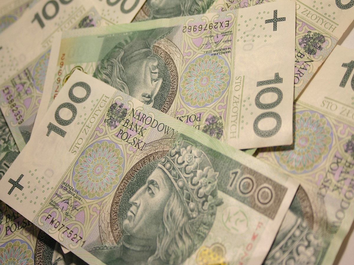 Rodzice mogą otrzymać rocznie nawet 1130 zł na cały rok szkolny. Jest jeden warunek