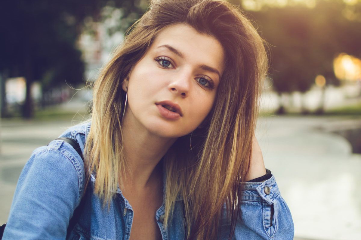 Młoda kobieta portret