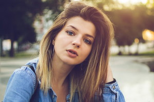 Młoda kobieta portret