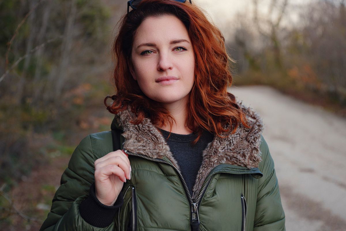 Ruda kobieta