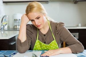 Kobieta problemy finansowe