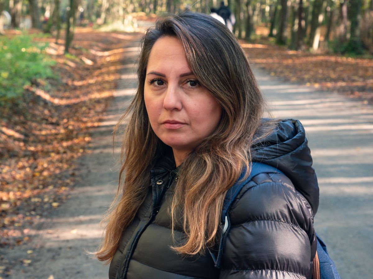 Poważna kobieta 40