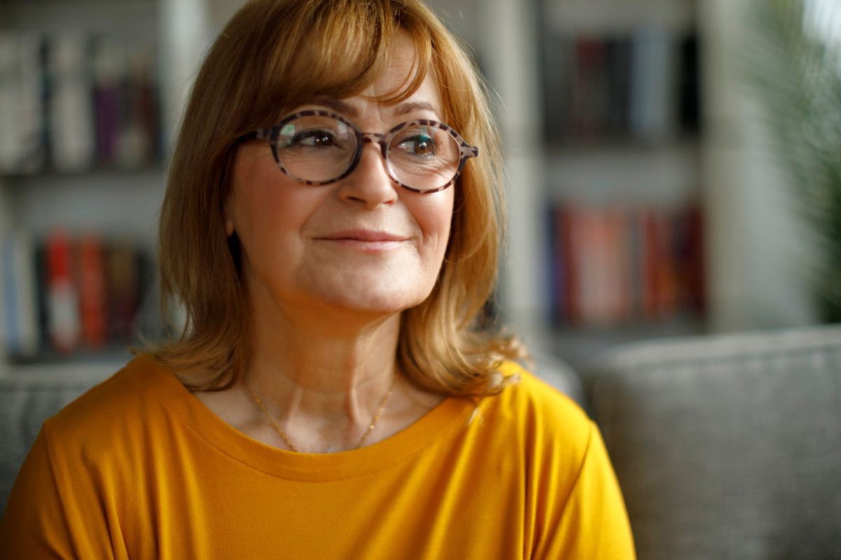 Dojrzała kobieta uśmiech