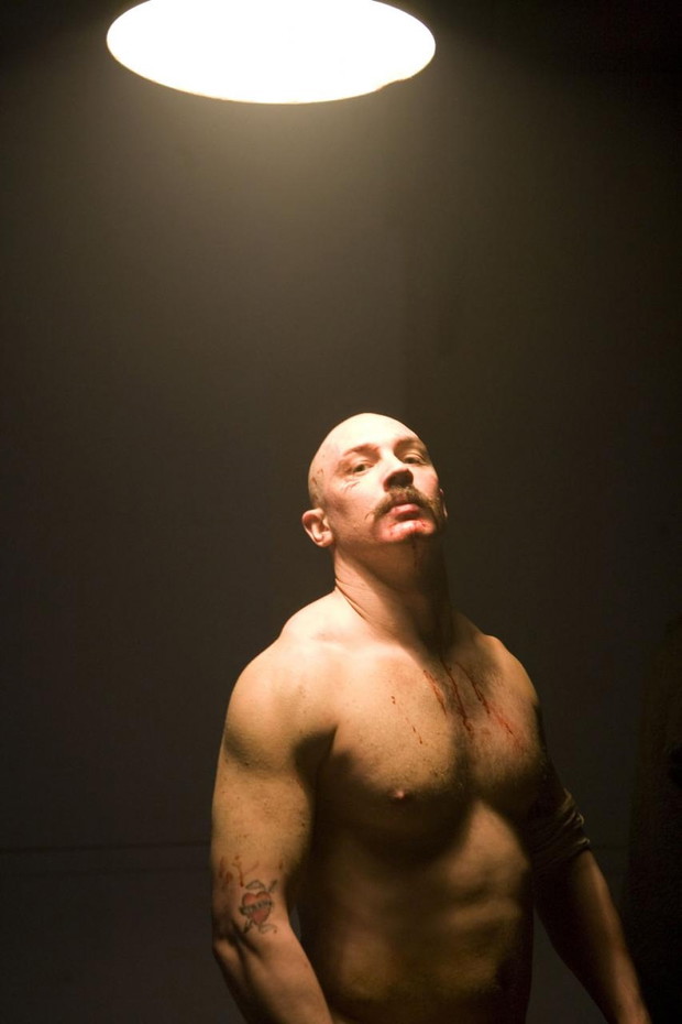 Tom Hardy i kadr z filmu Mad Max