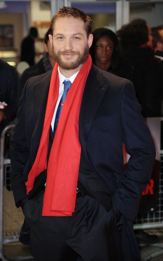 Tom Hardy na czerwony dywanie