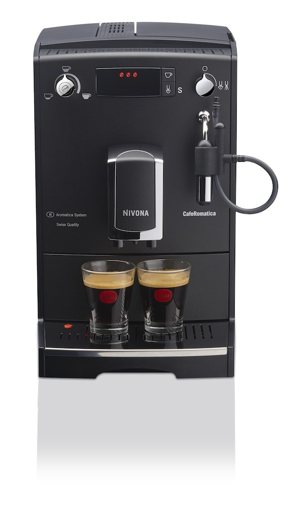 Ekspres Nivona CafeRomantica 520 moc 1455 W, ciśnienie 15 bar, spieniacz mleka, młynek z hartowanej stali, regulowana moc kawy, cena ok. 1600 zł