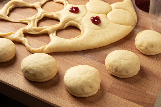 Jak łatwo nadziewać pączki?