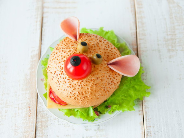 Kanapki dla dzieci w formie burgerów