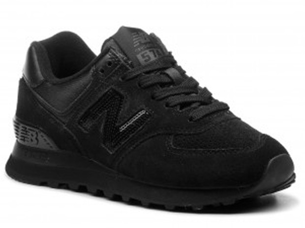 Czarne sneakersy New Balance, cena ok. 349 zł