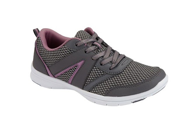 Sneakersy F&F, ok. 67 zł