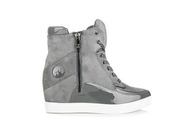 Sneakersy na koturnie Merg, ok. 133 zł