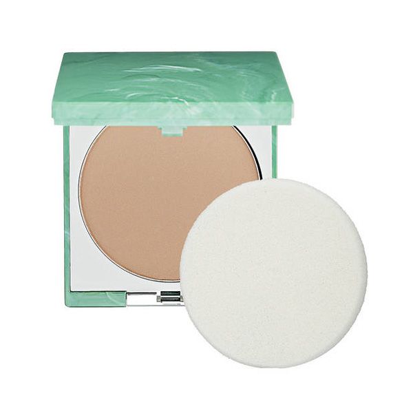 Podkład mineralny prasowany Almost Powder Makeup Clinique, cena: ok. 130 zł