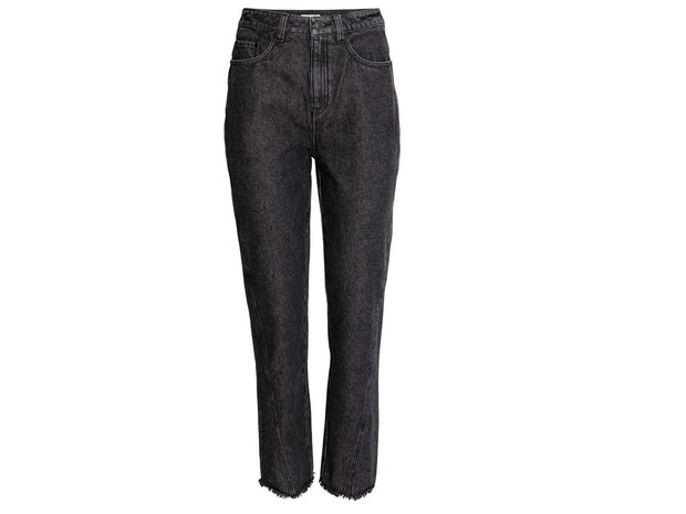 Czarne jeansy z wysokim stanem, H&M, cena ok. 59,90 zł