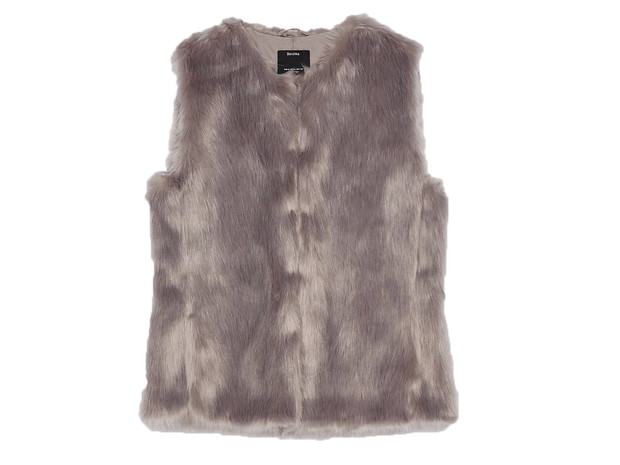 Szara kamizelka ze sztucznego futra, Bershka, cena ok. 89,90 zł