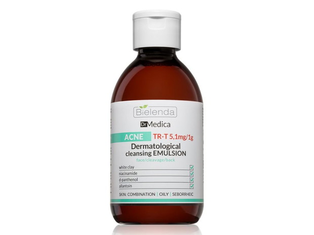 Dermatologiczna emulsja oczyszczająca Dr Medica Acne, Bielenda, cenaL ok. 40 zł