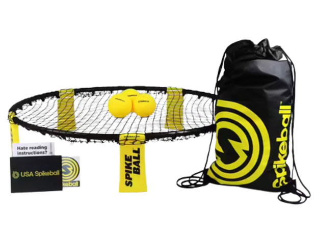 Prezent dla nastolatka na święta 2024: Zestaw do gry w Spikeball, cena ok. 300 zł