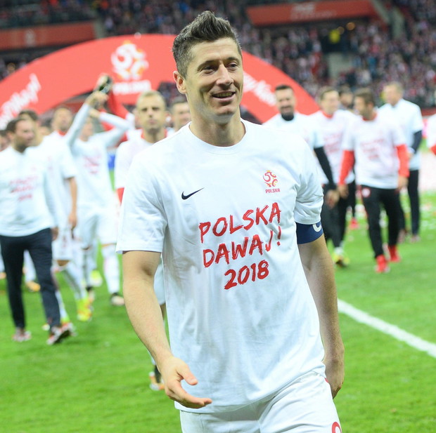 All-ONS1063163192-RobertLewandowski-aabee25