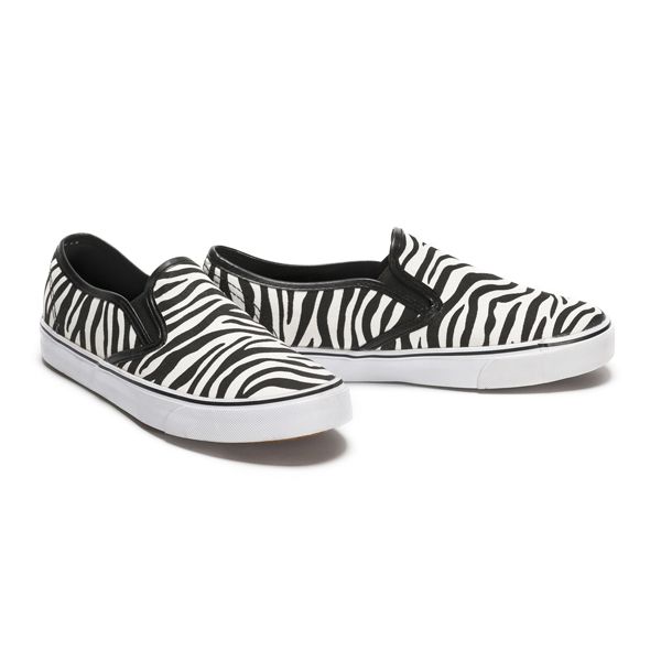 Wzorzyste trampki slip-on Cropp, cena, ok. 79,99 zł