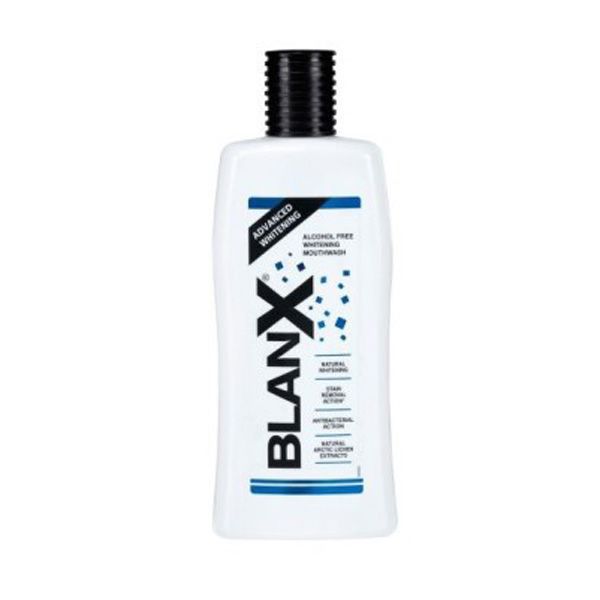 Wybielanie zębów w domu płukanką ochronno-wybielającą Blanx, cena ok. 30 zł (opakowanie 500 ml)