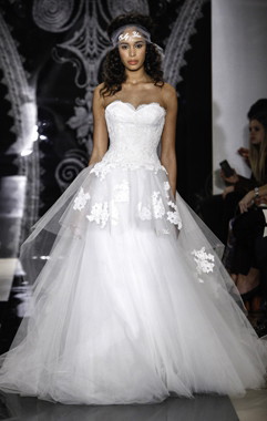 Suknie ślubne Reem Acra wiosna 2014