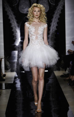 Suknie ślubne Reem Acra wiosna 2014