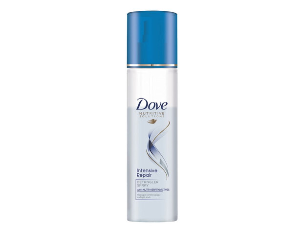 Odżywka do włosów w sprayu Hair Therapy Intensive Repair Dove, cena ok. 17,49 zł