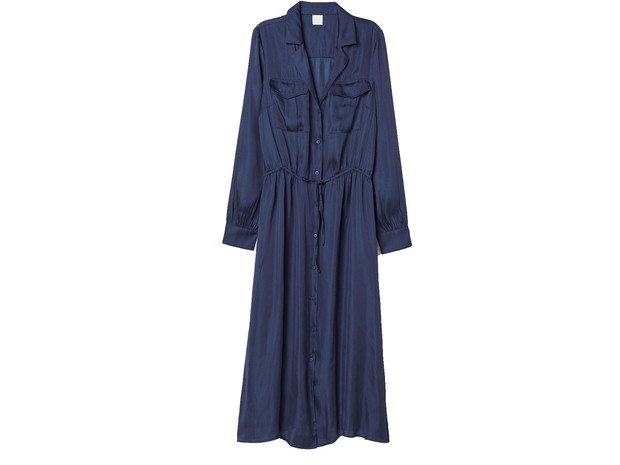 Satynowa koszulowa sukienka, H&M, cena ok. 129,99 zł