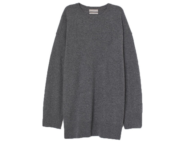 Szary sweter kaszmirowy, H&M, cena ok. 399,99 zł