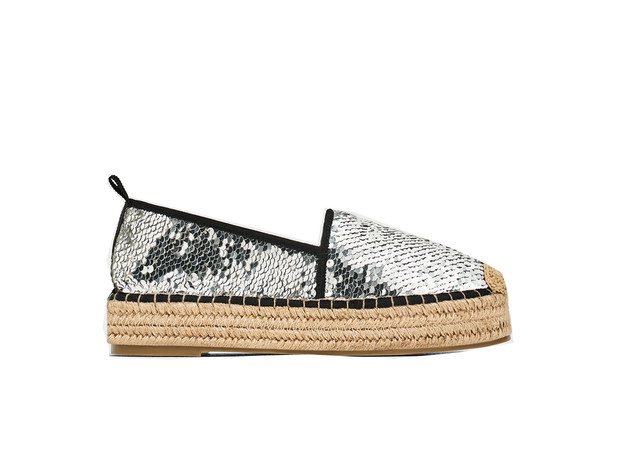 Buty espadryle z cekniami Zara, cena ok. 89 zł
