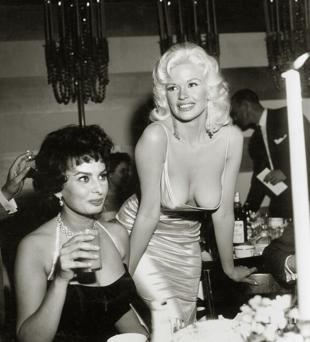 Jayne Mansfield i Sophia Loren w 1957 roku