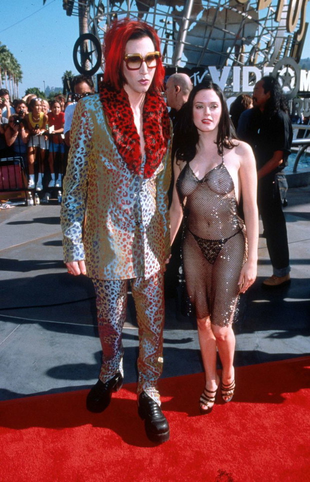 Rose McGowan, rok 1998