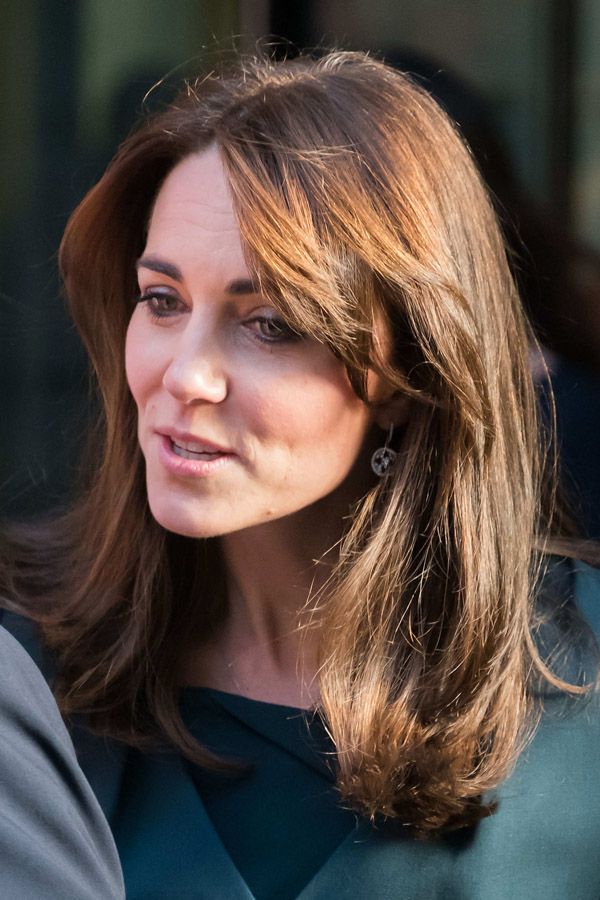Księżna Kate w kreacji sprzed 3 lat i skróconych włosach