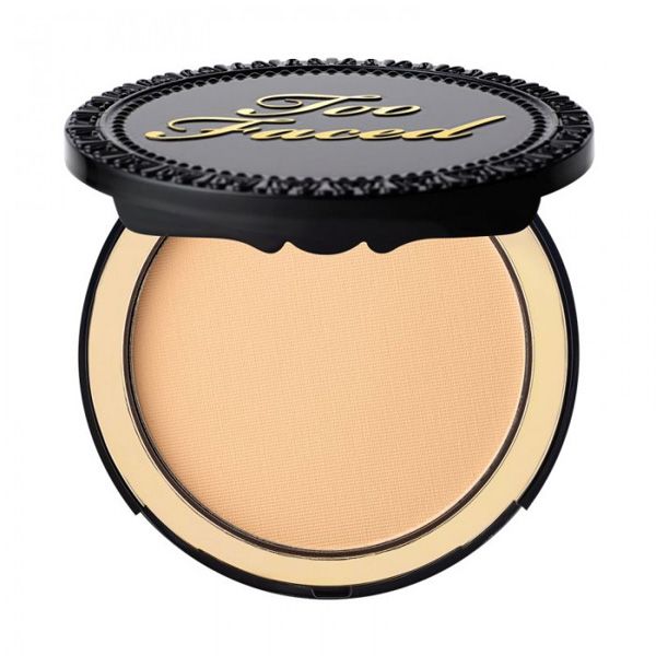 Podkład w kompakcie Cocoa Powder Foundation Too Faced, cena, ok. 135 zł