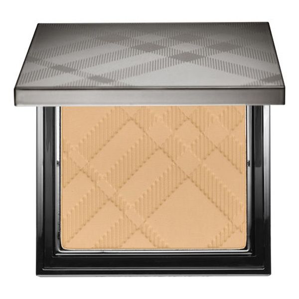 Podkład w kompakcie Fresh Glow Compact Foundation Burberry, cena, ok. 219 zł
