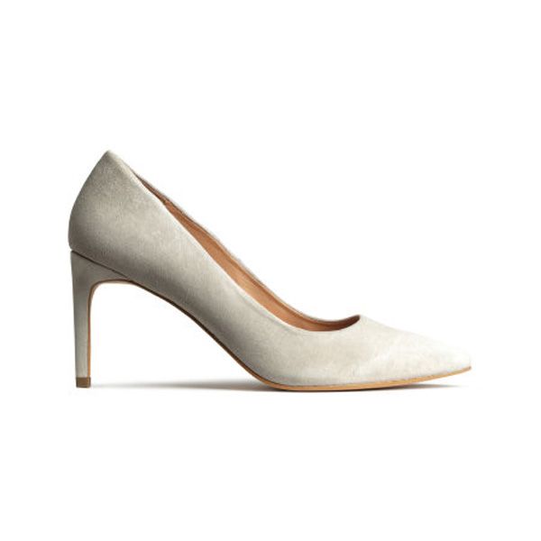 Buty na niewysokim obcasie H&M, cena ok. 199 zł