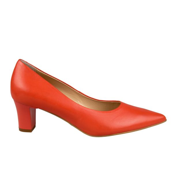 Buty na niewysokim obcasie Solo Femme, cena ok. 297 zł