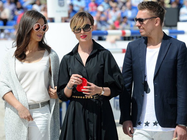 Kinga Rusin w dziwnych okularach