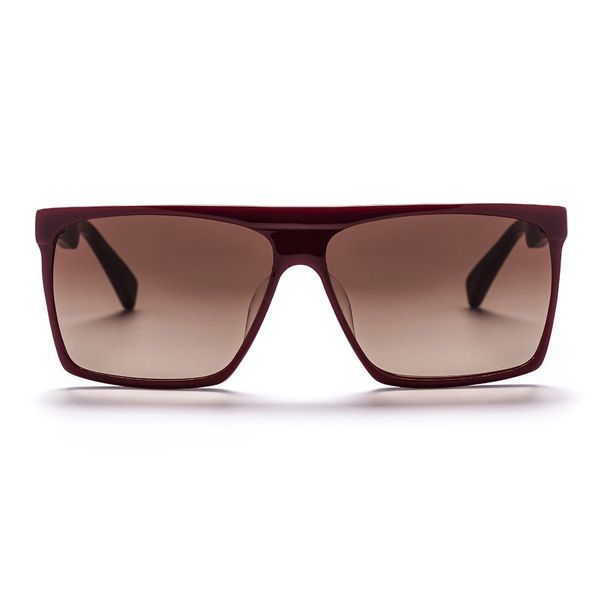 Okulary przeciwsłoneczne AM Eyewear, cena ok. 900 zł /Viplabel