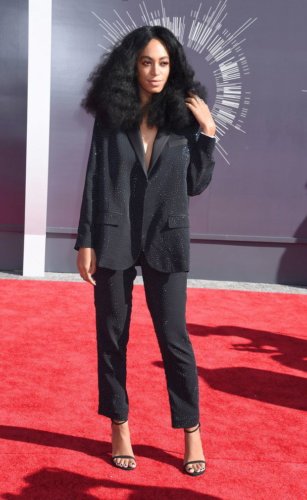 Solange Knowles w komplecie H&M Studio Collection