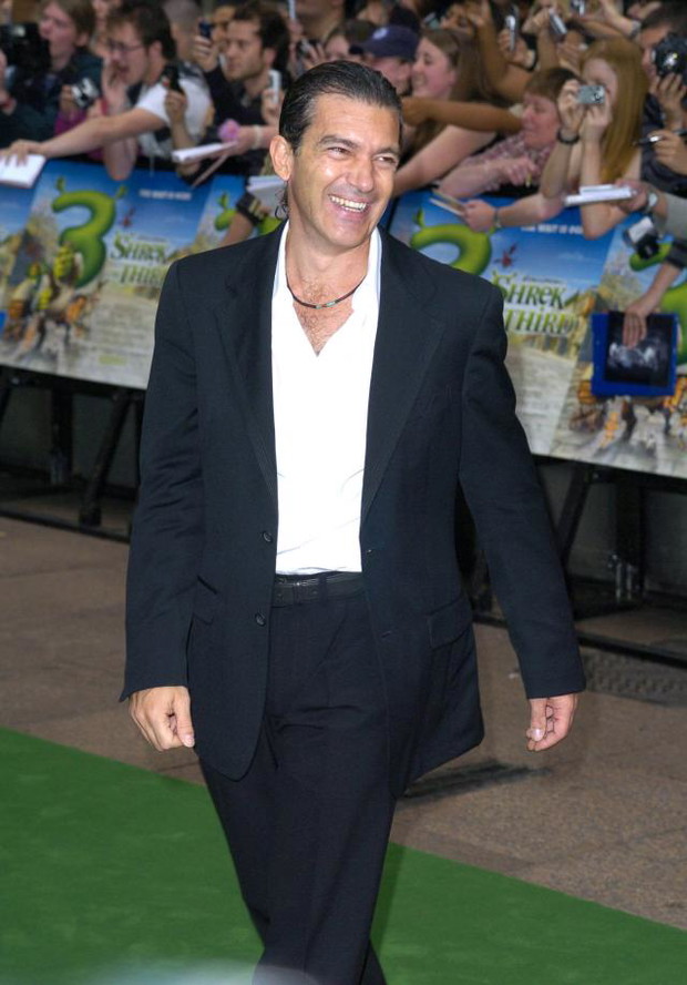 ALLONS307198Antonio-Banderas-01-165c84e