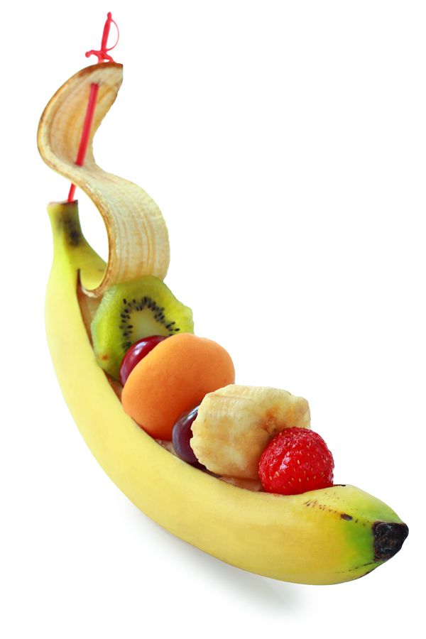 Dekoracje z warzyw i owoców: bananowa łódka