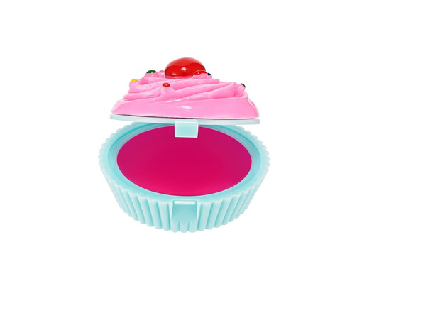 Nawilżający balsam do ust w kształcie babeczki, o smaku czereśni, Holika Holika, cena ok. 39 zł